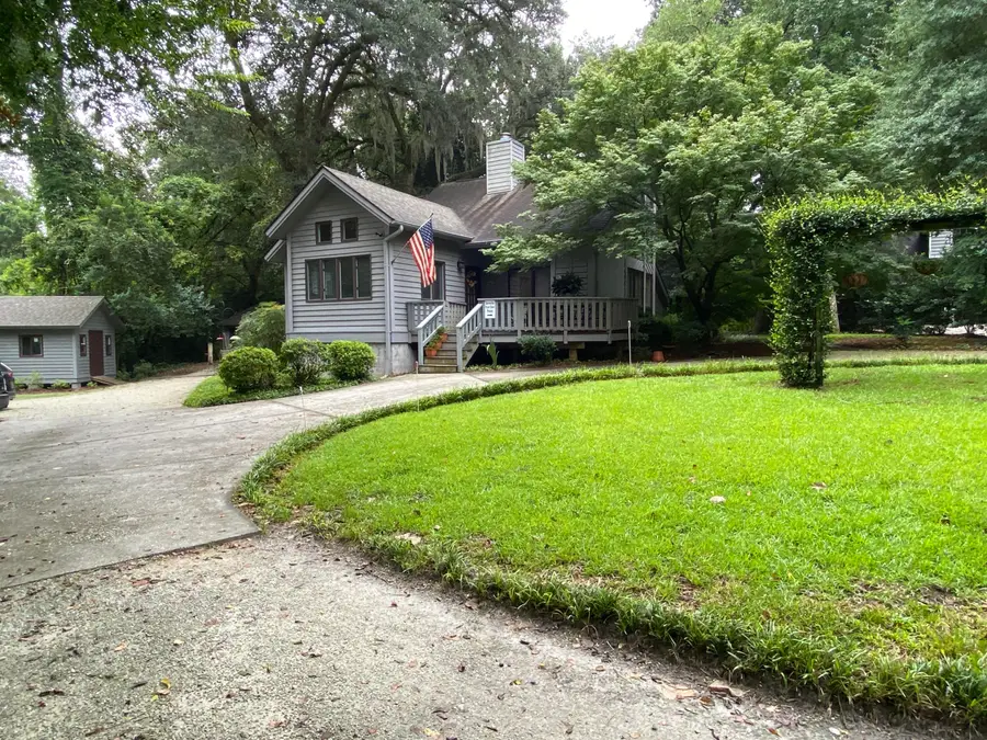 523 W Carolina Avenue, Summerville, SC 29483 - #2