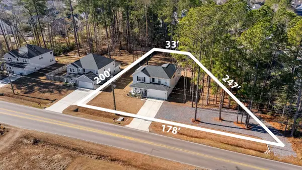 689 W Butternut Road, Summerville, SC 29483