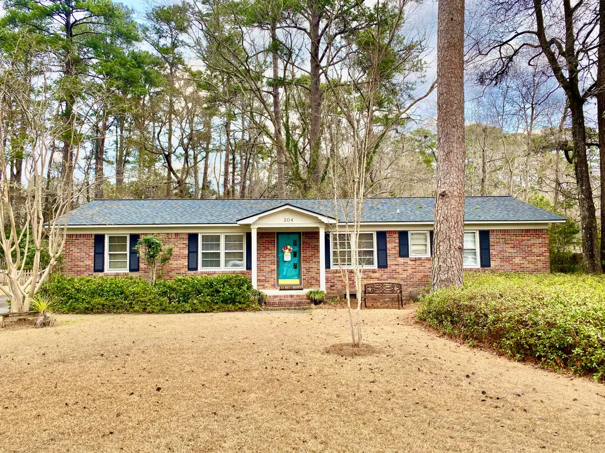 304 Greenbay Street, Walterboro, SC 29488 - #1