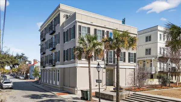 69 Morris Street #Apt 301, Charleston, SC 29403