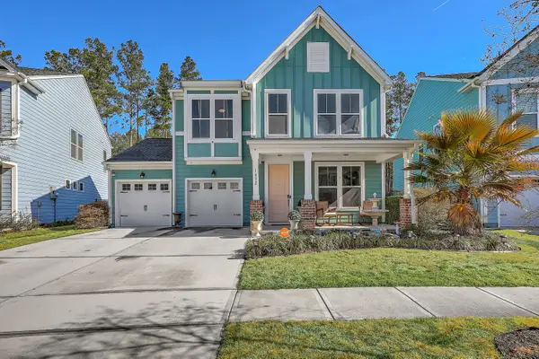 1032 Magnolia Warbler Way, Ravenel, SC 29470