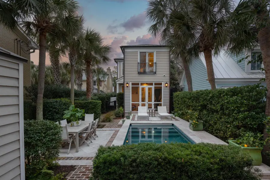 18 Logan Street, Charleston, SC 29401 - #2