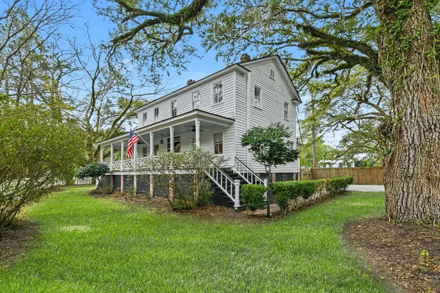 216 W Carolina Avenue, Summerville, SC 29483 - #2