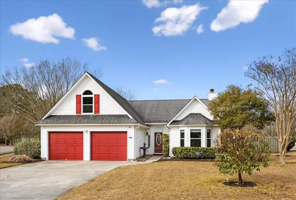 201 Ash Court, Summerville, SC 29486