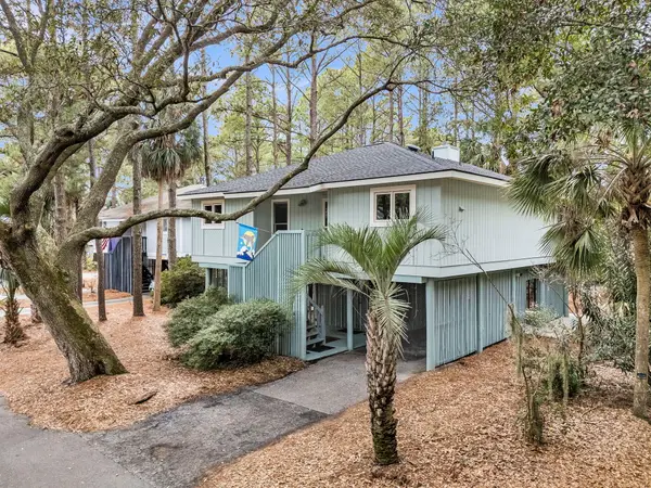 38 Twin Oaks Lane, Isle of Palms, SC 29451
