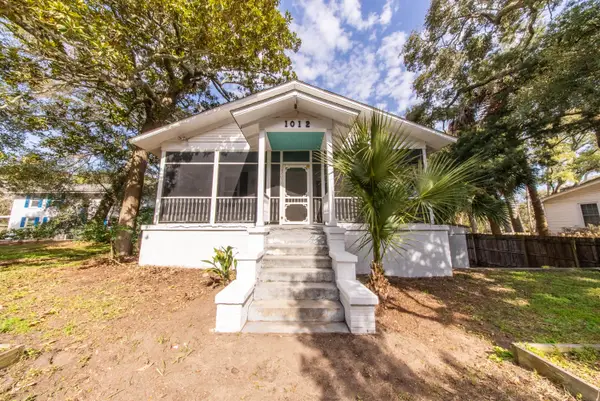 1012 E Ashley Avenue, Folly Beach, SC 29439