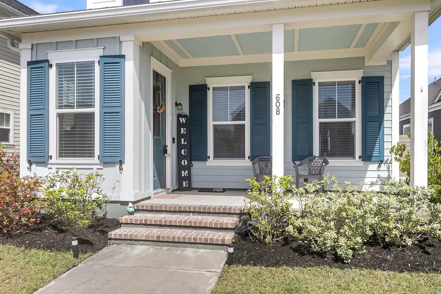 608 Blueway Avenue, Summerville, SC 29486 - #2