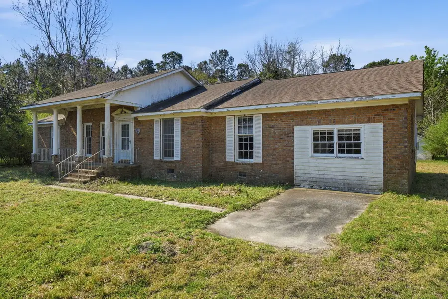 320 Guppy Way, Saint Stephen, SC 29479 - #2