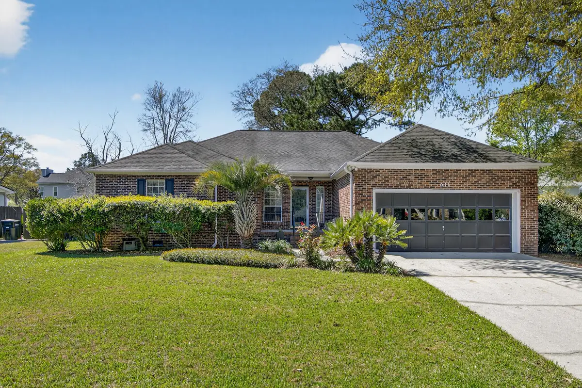 611 Fisherman's Bend, Mount Pleasant, SC 29464 - #1