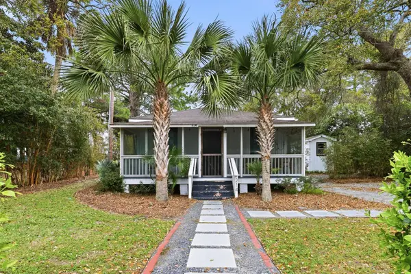 214 E Huron Avenue, Folly Beach, SC 29439