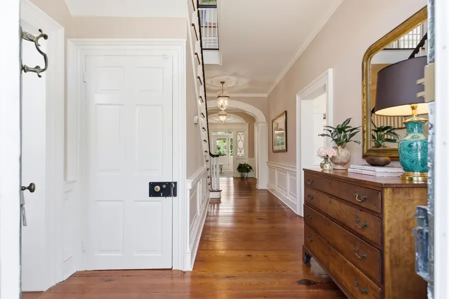 7 Lowndes Street, Charleston, SC 29401 - #2