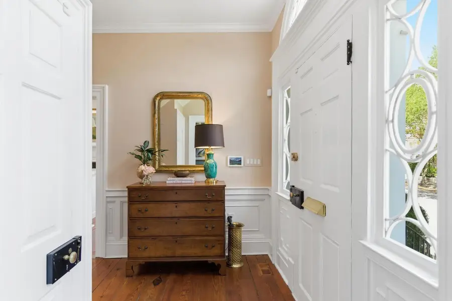 7 Lowndes Street, Charleston, SC 29401 - #3