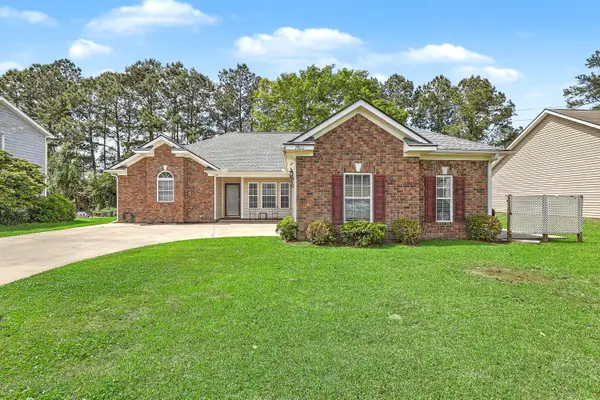 7800 High Maple Circle Circle, North Charleston, SC 29418