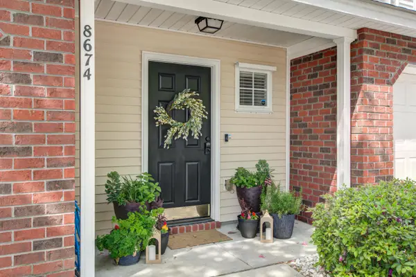 8674 Grassy Oak Trail, North Charleston, SC 29420