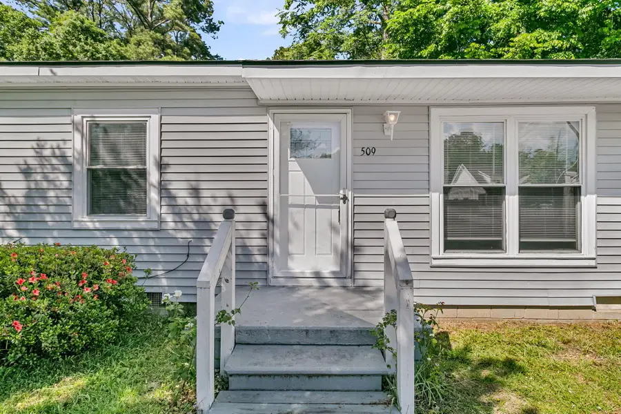 509 E Richardson Avenue, Summerville, SC 29485 - #3