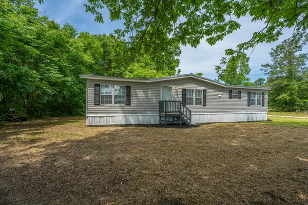 210 Grass Road, Saint Stephen, SC 29479