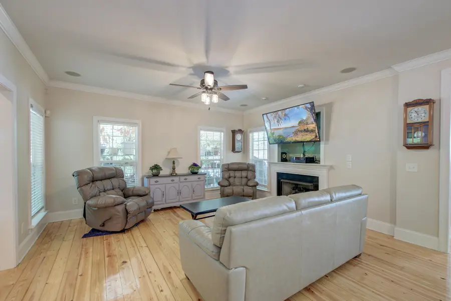 202 W Pine Street, Summerville, SC 29485 - #3