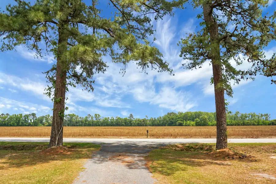 605 Country Club Road, Andrews, SC 29510 - #2