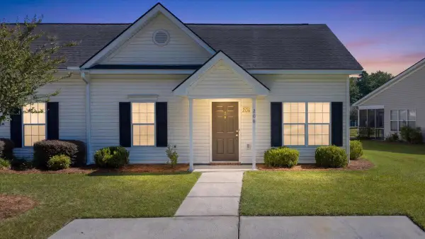 206 Dupont Way, Summerville, SC 29485