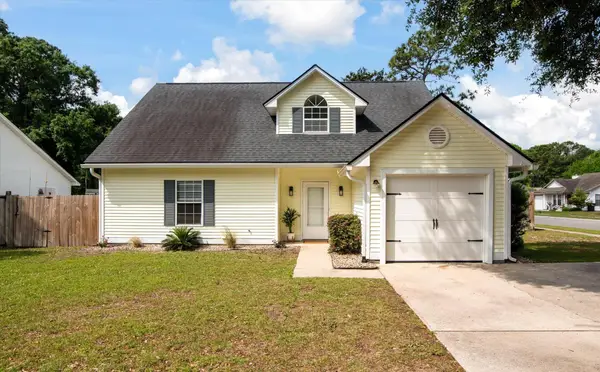 1394 W Point Drive, Mount Pleasant, SC 29466