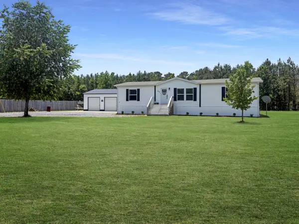 679 Campbell Road, Ridgeville, SC 29472