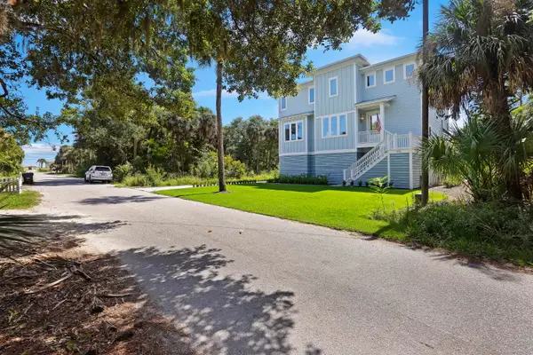 912 Cheehaw Street, Edisto Island, SC 29438