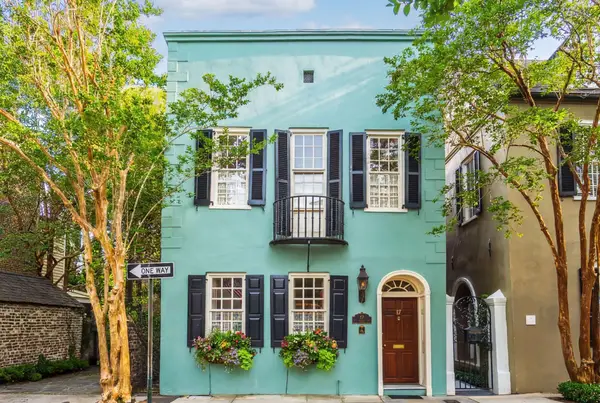 Address Withheld By Seller, Charleston, SC 29401
