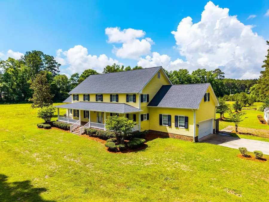 905 W Raysor Street, Saint George, SC 29477 - #3