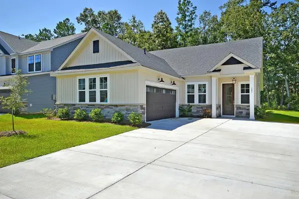 222 Creek Pointe Drive, Moncks Corner, SC 29461