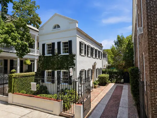 35 Wentworth Street, Charleston, SC 29401