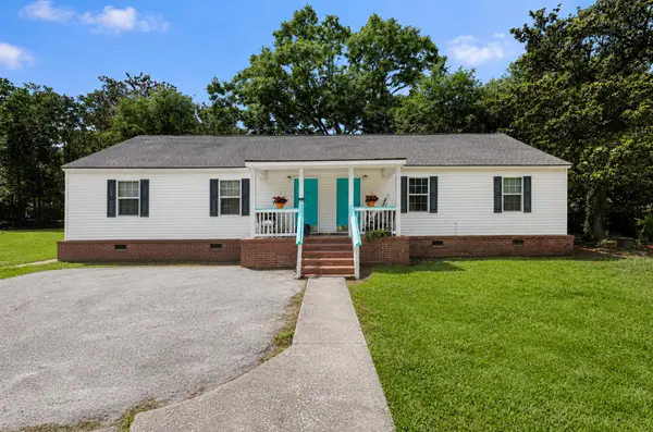 7625 E Oakridge Circle #A & B, North Charleston, SC 29420