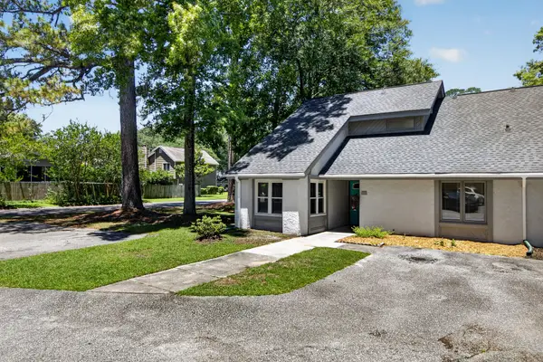 101 Chattum Court, Summerville, SC 29485