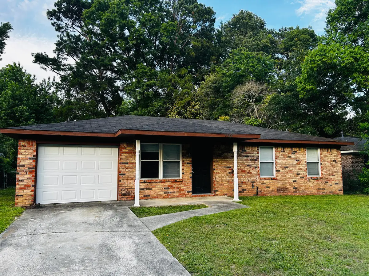 110 Bee Street, Summerville, SC 29483 - #1