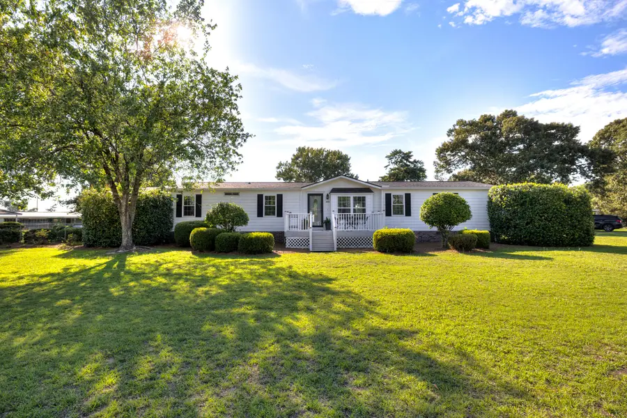 1294 Landing Road, Manning, SC 29102 - #2