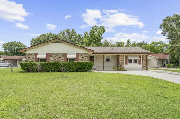2 Elberton Avenue, Goose Creek, SC 29445