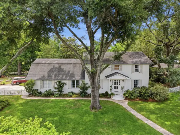680 Fort Sumter Drive, Charleston, SC 29412