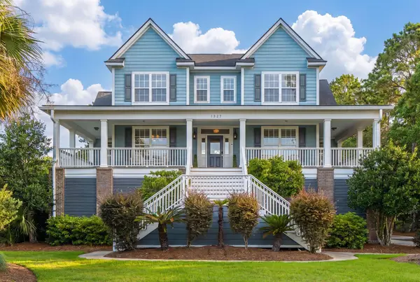 1327 Headquarters Plantation Drive, Johns Island, SC 29455