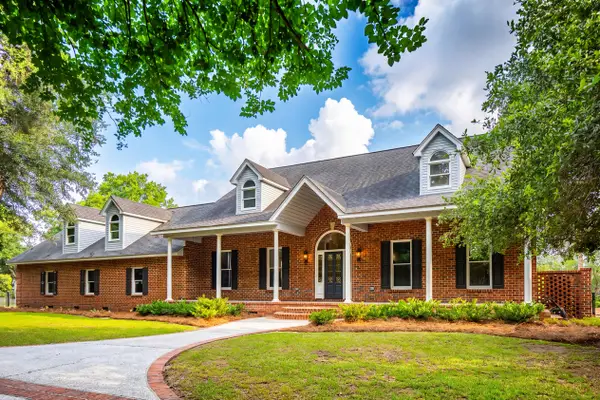 5038 Stono Plantation Drive, Hollywood, SC 29449