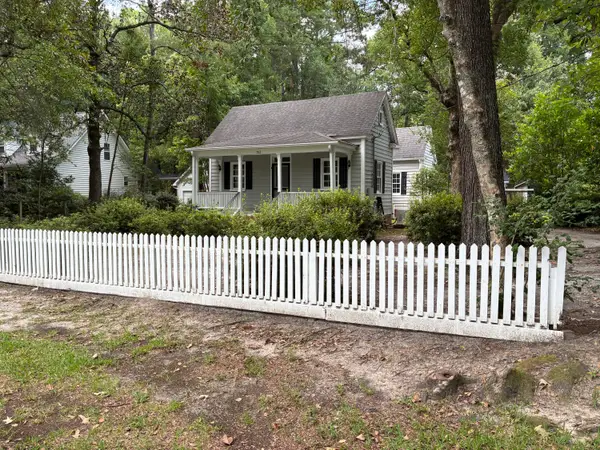 702 Simmons Avenue, Summerville, SC 29483