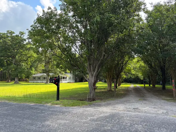 271 State Rd S-38-1891, Elloree, SC 29047