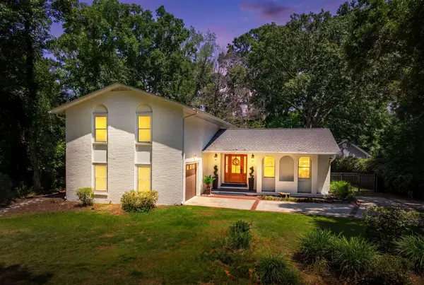 1055 Royalist Road, Mount Pleasant, SC 29464