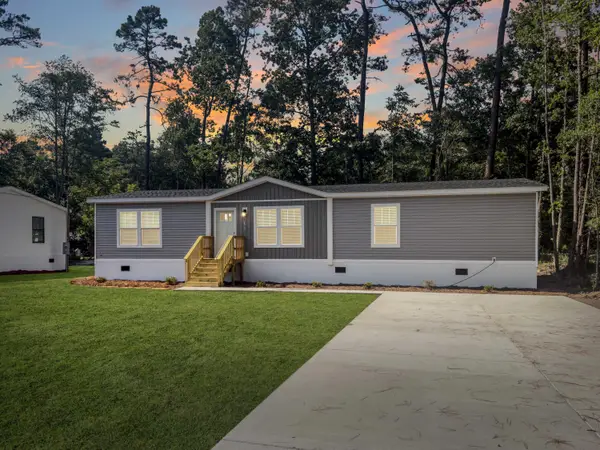 6152 Smith Road, Ravenel, SC 29470