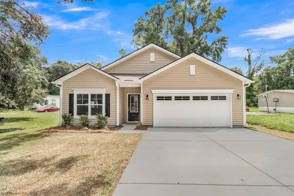 184 W Boundary Street, Summerville, SC 29485
