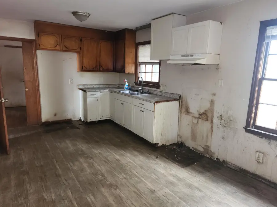 600 E 3rd North Street, Summerville, SC 29485 - #3