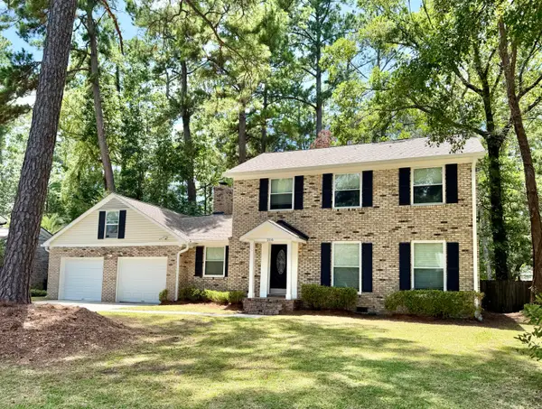 216 Runnymede Lane, Summerville, SC 29485