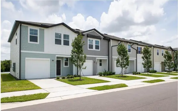 427 Colchester Court, Moncks Corner, SC 29461