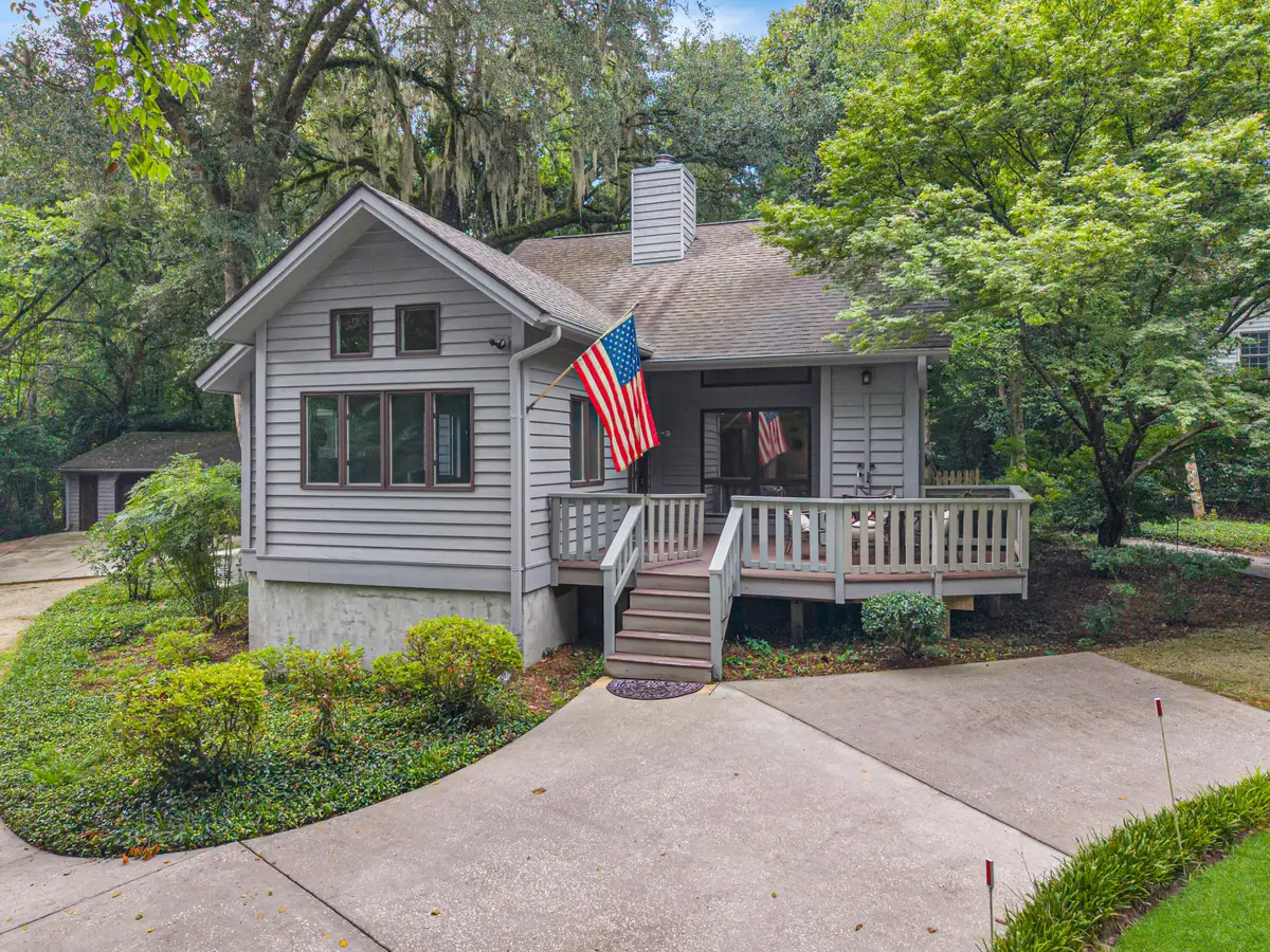 523 W Carolina Avenue, Summerville, SC 29483 - #1