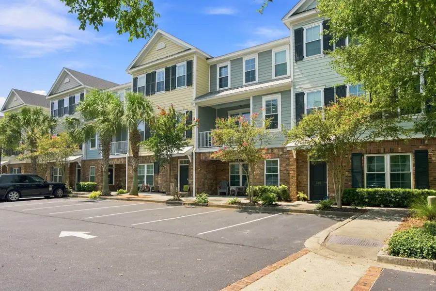 656 Coleman Boulevard #304, Mount Pleasant, SC 29464 - #2