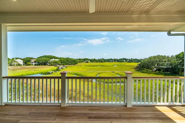 813 Harbour Watch Court, Mount Pleasant, SC 29464