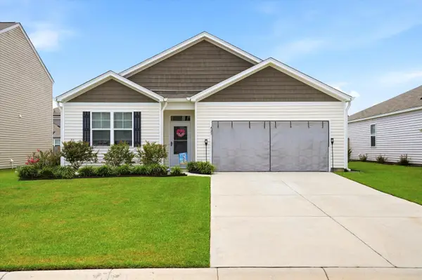 423 Lake Ridge Boulevard, Summerville, SC 29486
